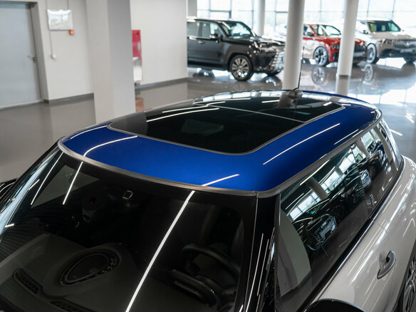 2022 Mini Hatch Cooper S III (F55/F56) Рестайлинг 2, серый, 3760000 рублей - вид 38
