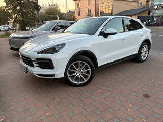2019 Porsche Cayenne III, белый, 6200000 рублей, вид 2