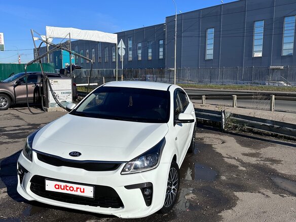 2017 Kia Rio IV, белый, 940000 рублей - вид 1