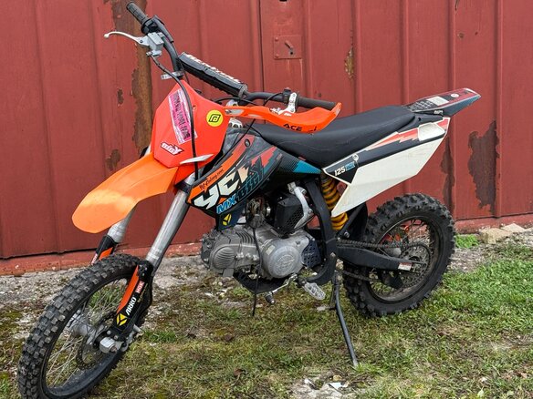 2017 YCF Bigy 125MX, белый, 66999 рублей