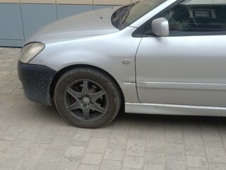 2004 Mitsubishi Lancer IX, серебристый, 300000 рублей, вид 4