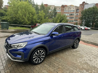 2025 Lada (ВАЗ) Vesta SW Cross I Рестайлинг (NG), синий, 1550000 рублей, вид 1