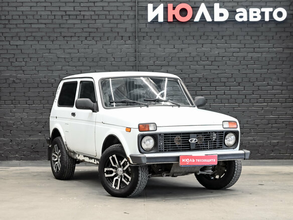 2014 Lada (ВАЗ) 2121 (4x4) I Рестайлинг, белый - вид 3