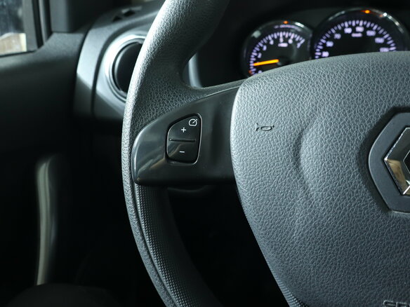 2016 Renault Logan II, чёрный, 765000 рублей - вид 9