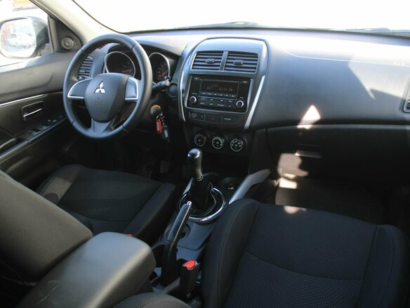 2013 Mitsubishi ASX I Рестайлинг, чёрный, 1110000 рублей - вид 9