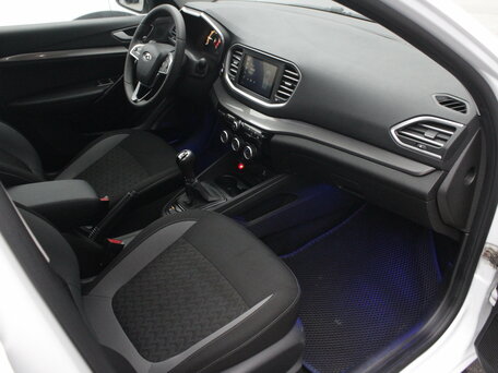 2024 Lada (ВАЗ) Vesta SW I Рестайлинг (NG), белый, 1195000 рублей, вид 5