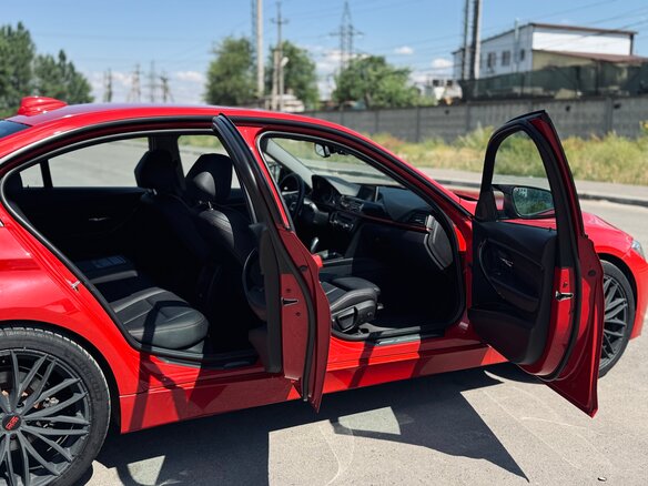 2012 BMW 3 серии 320d VI (F3x), красный, 1800000 рублей - вид 21