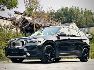 2022 BMW X1 18i sDrive II (F48) Рестайлинг, чёрный, 1827110 рублей, вид 3
