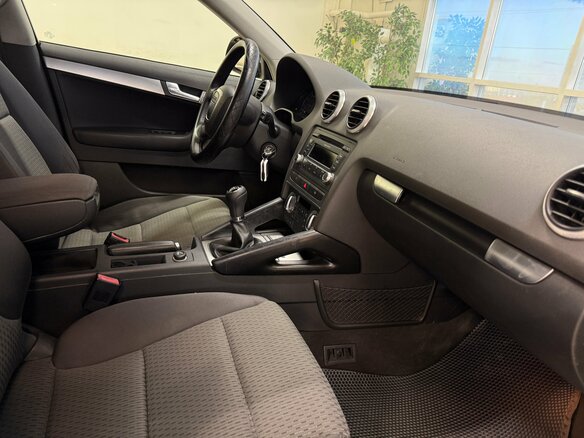 2008 Audi A3 II (8P) Рестайлинг 2, чёрный, 835000 рублей - вид 8