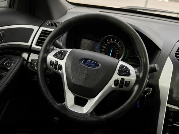 2013 Ford Explorer V, белый - вид 13