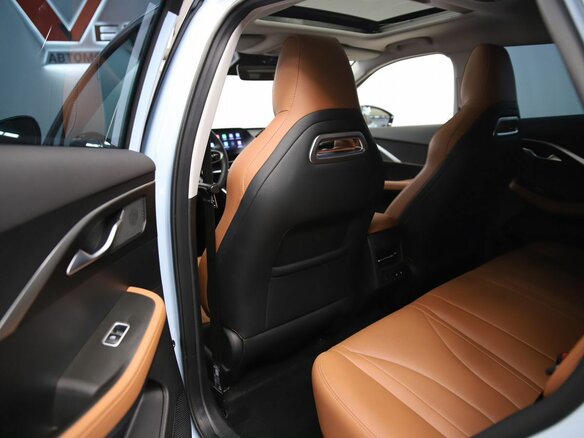 2024 Omoda C5 I, синий, 1750000 рублей - вид 10