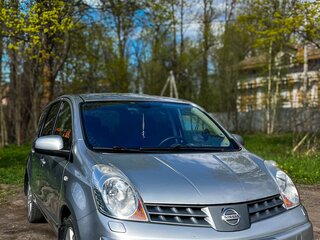 2008 Nissan Note I, серебристый, 645000 рублей, вид 4