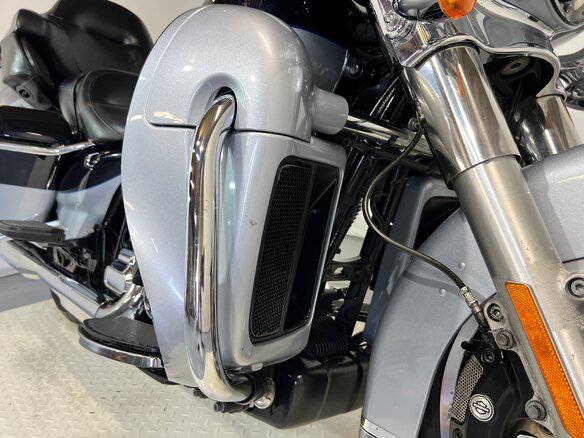 2015 Harley-Davidson Electra Glide, серебристый, 899000 рублей - вид 8