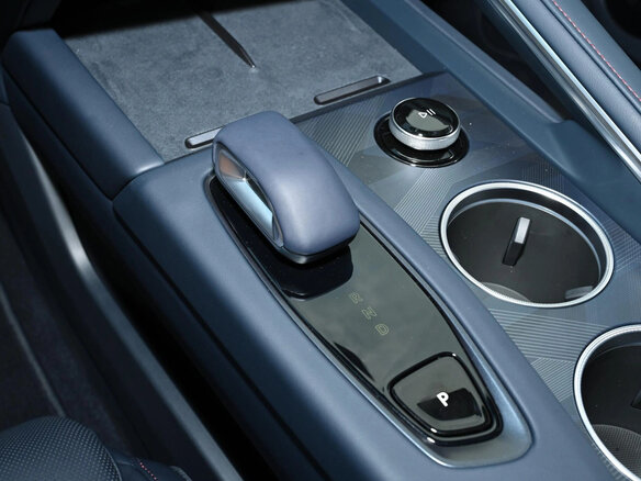 2026 Zeekr 001 103 kWh I Рестайлинг 2, фиолетовый, 10990000 рублей - вид 29