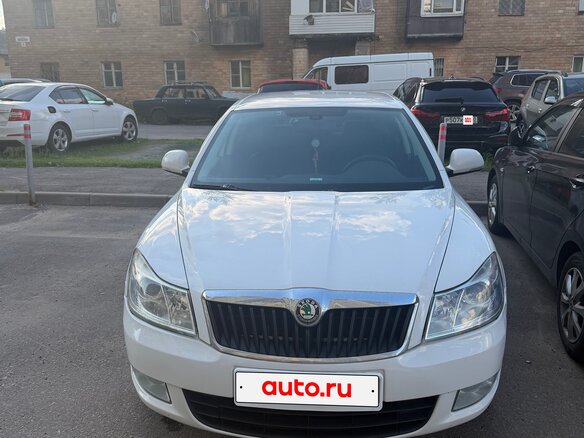 2013 Skoda Octavia II (A5) Рестайлинг, белый, 858000 рублей - вид 3