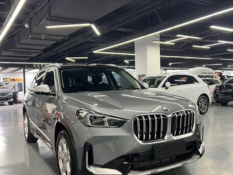 2023 BMW X1 Long 20Li sDrive III (U11/U12), серый, 3170000 рублей, вид 2
