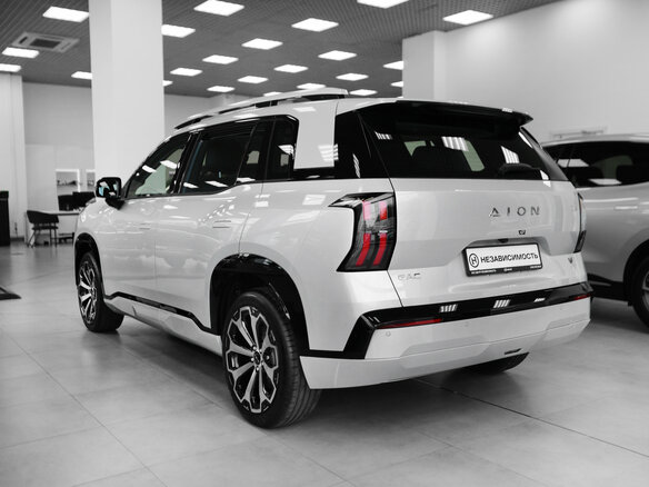 2026 GAC Aion V, серый, 4299000 рублей - вид 3