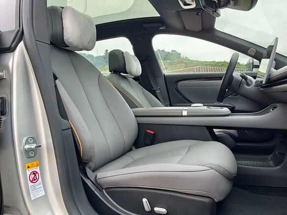 2026 Changan Qiyuan A06 28.39 kWh, серый, 2400000 рублей - вид 14