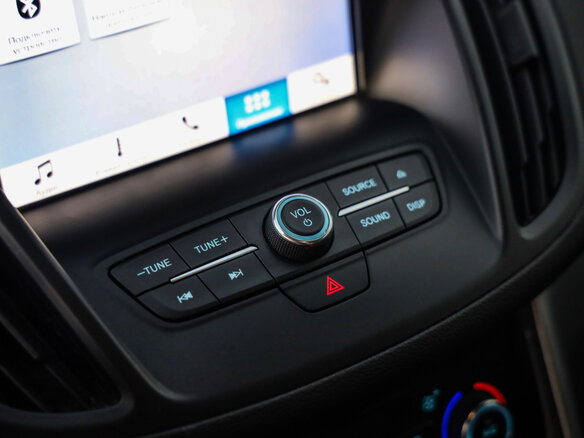 2019 Ford Kuga II Рестайлинг, чёрный, 1759046 рублей - вид 17