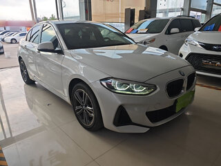 2022 BMW 1 серии 120i III (F52) Рестайлинг, белый, 2090000 рублей, вид 3