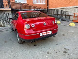 2010 Volkswagen Passat B6, красный, 550000 рублей, вид 3