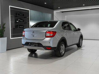 2021 Renault Logan Stepway II Рестайлинг, серый, 1215000 рублей, вид 4