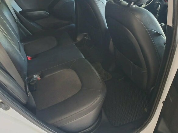 2015 Hyundai ix35 I Рестайлинг, белый, 1248000 рублей - вид 24