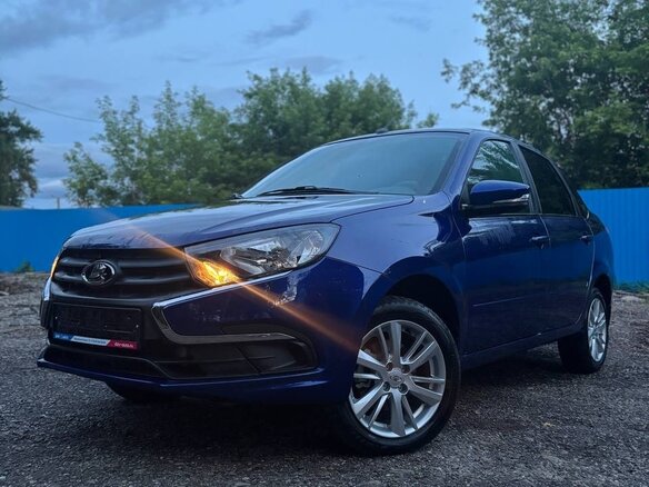 2025 Lada (ВАЗ) Granta I Рестайлинг, синий, 900000 рублей - вид 2