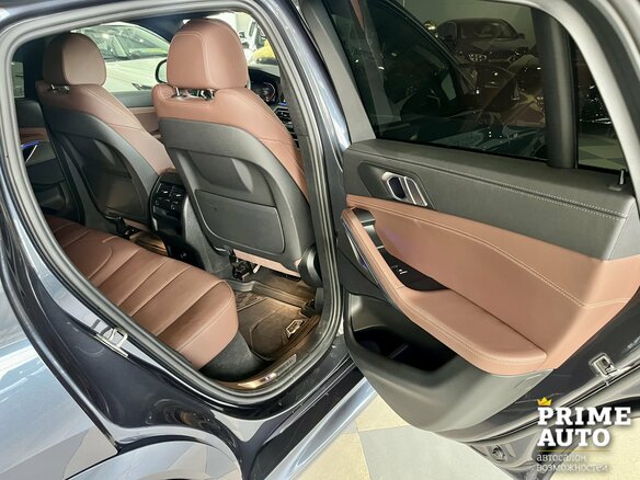 2021 BMW X6 40i III (G06), серый, 8819000 рублей - вид 18