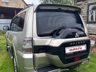 2018 Mitsubishi Pajero IV Рестайлинг 2, бежевый, 2350000 рублей, вид 2