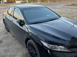 2020 Toyota Camry VIII (XV70), чёрный, 2650000 рублей, вид 1