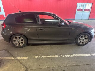 2007 BMW 1 серии 120i I (E81/E82/E87/E88) Рестайлинг, бежевый, 750000 рублей, вид 2