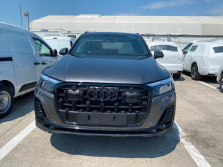2026 Audi Q7 45 TFSI II (4M) Рестайлинг 2, серый, 8540000 рублей, вид 5