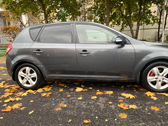 2010 Kia Ceed I Рестайлинг, серый, 380000 рублей - вид 4