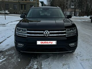 2018 Volkswagen Teramont I, чёрный, 3200000 рублей, вид 2