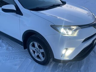 2018 Toyota RAV4 IV (XA40) Рестайлинг, белый, 2750000 рублей, вид 4