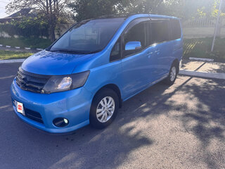 2010 Nissan Serena III (C25), голубой, 925000 рублей, вид 1