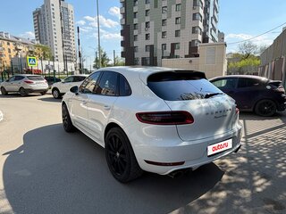 2015 Porsche Macan Turbo I, белый, 2500000 рублей, вид 4