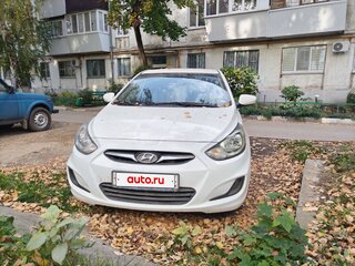 2013 Hyundai Solaris I, белый, 700000 рублей, вид 1