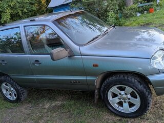 2007 Chevrolet Niva I, серебристый, 380000 рублей, вид 3