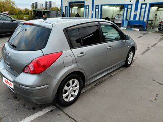 2011 Nissan Tiida I Рестайлинг, серый, 650000 рублей, вид 4