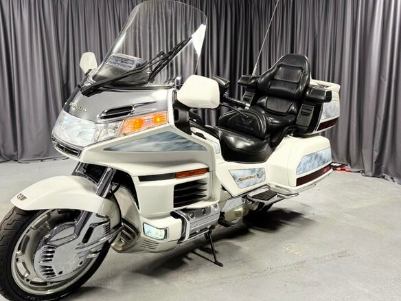 1998 Honda GL 1500 Gold Wing, белый, 700000 рублей - вид 8