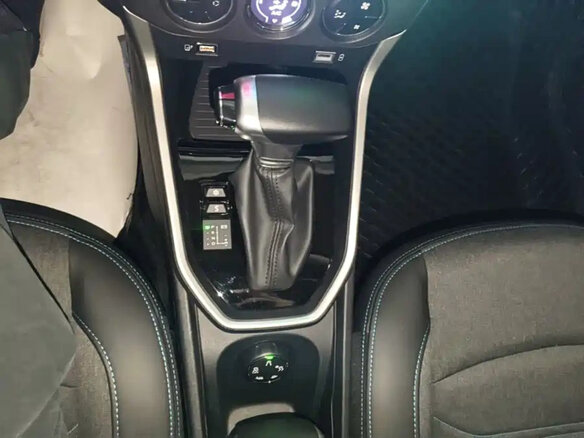 2023 Citroen C3-XR I Рестайлинг 2, белый, 999111 рублей - вид 9