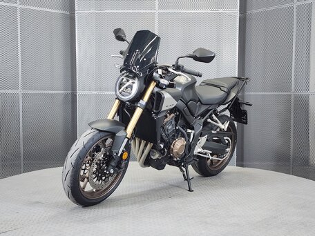 2025 Honda CB 650R, чёрный, 1177000 рублей, вид 4