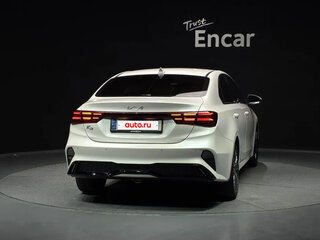 2022 Kia K3 II Рестайлинг, белый, 1390000 рублей, вид 3
