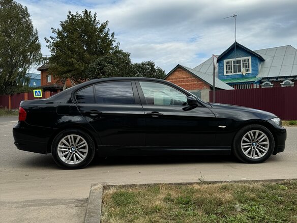2011 BMW 3 серии 320i V (E90/E91/E92/E93) Рестайлинг, чёрный, 1200000 рублей - вид 6