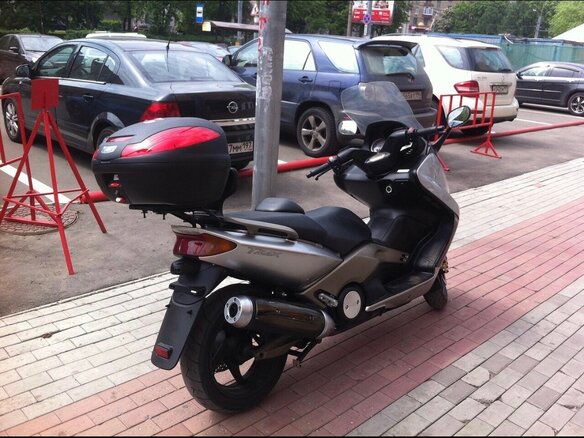 2003 Yamaha TMAX, серебристый, 399000 рублей - вид 1