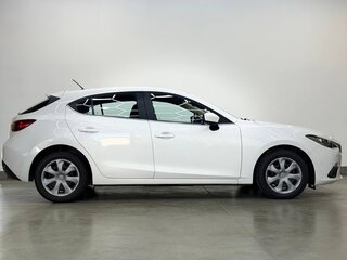 2013 Mazda 3 III (BM), белый, 1290000 рублей, вид 4