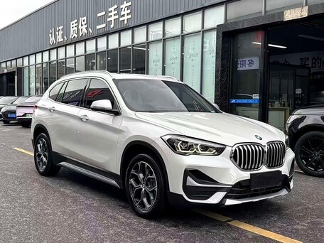 2022 BMW X1 Long 20Li sDrive II (F48) Рестайлинг, белый, 1985000 рублей, вид 3