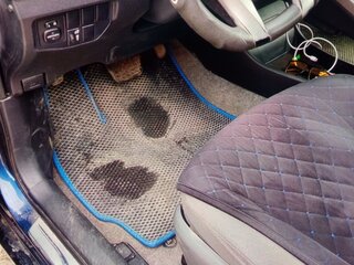 2012 Toyota Prius III Рестайлинг (XW30), синий, 900000 рублей, вид 4